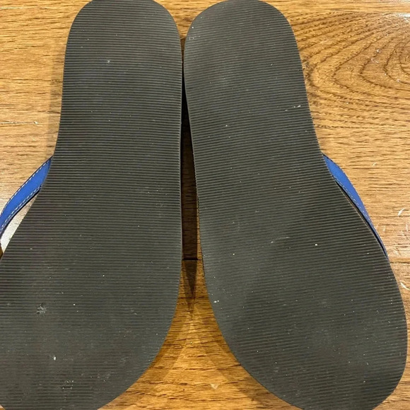 Clarks Blue Flip Flops Sandals size 6 - Picture 3 of 4